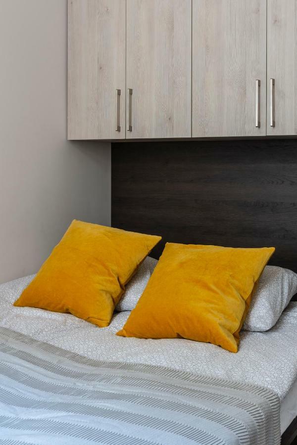 Deluxe Downtown Home 2 Bedrm, 2 Bathrm Budapest Exteriör bild