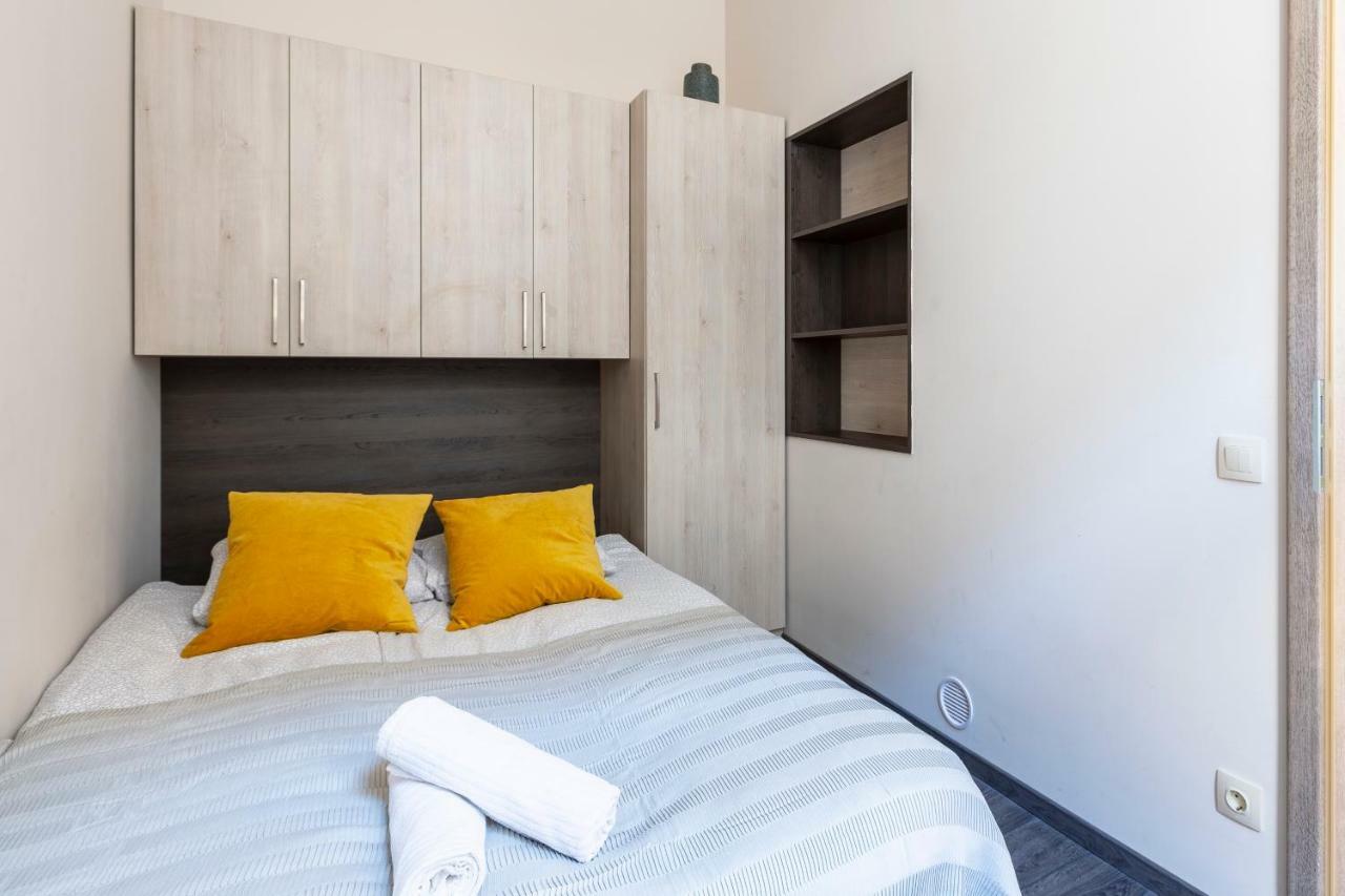 Deluxe Downtown Home 2 Bedrm, 2 Bathrm Budapest Exteriör bild