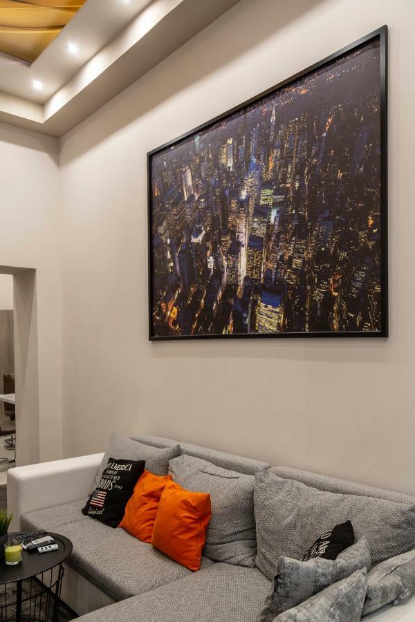 Deluxe Downtown Home 2 Bedrm, 2 Bathrm Budapest Exteriör bild